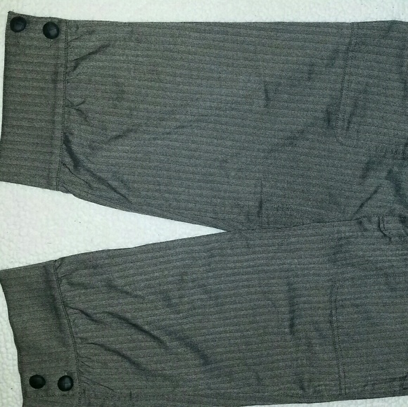 Guess capris - Picture 2 of 4